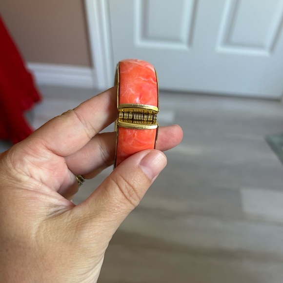 4/$50 Orange and White Bangle Bracelet 7.5 inches 🧡 - Picture 4 of 6